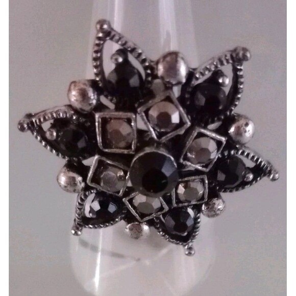 Women's Costume Ring Faux Black Gemstone Rhinestone Studs Adjustable Starburst - Picture 1 of 4